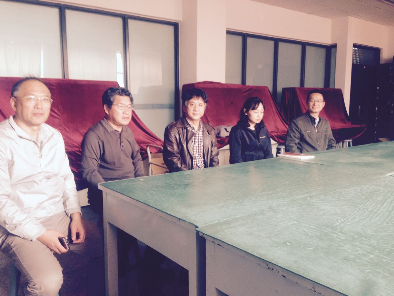 教师支部学习十九大精神